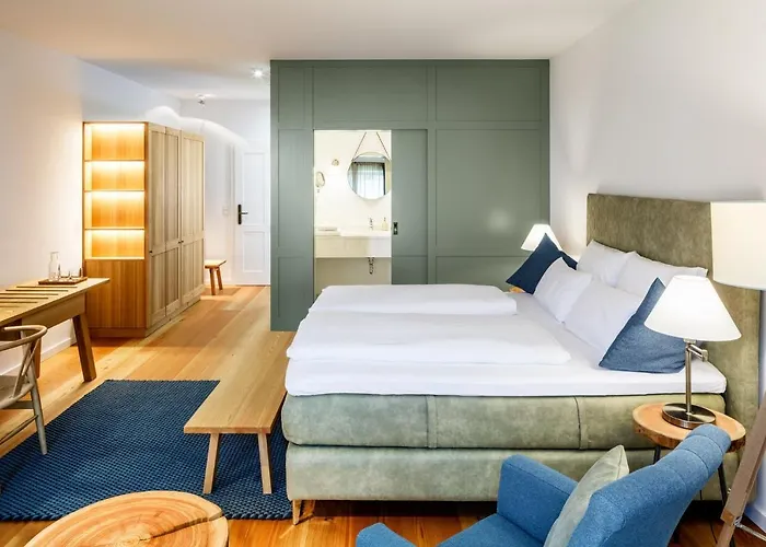 Zum Glockenturm ホテル